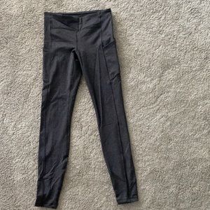 Lululemon signature leggings with pockets